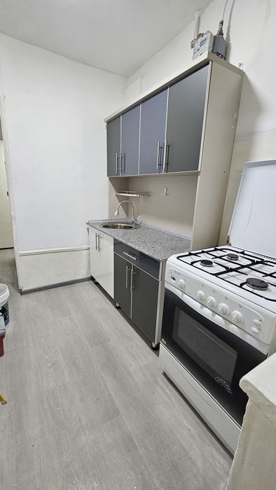 Аренда офис  51 м.Кв первая линия Акмаль Икрамова Орент. Скорая помощь