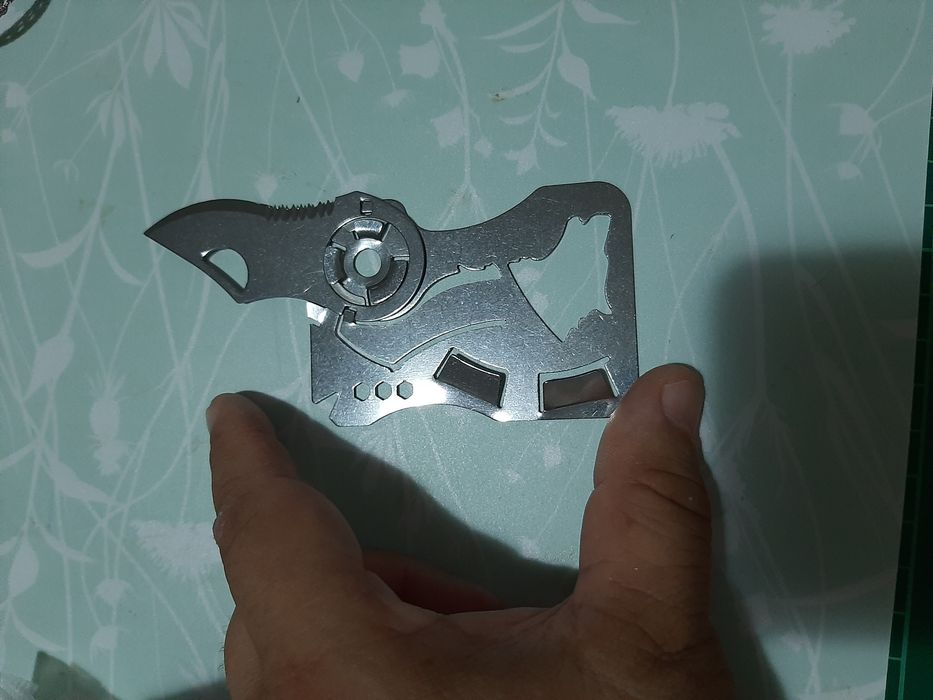 Card supravietuire