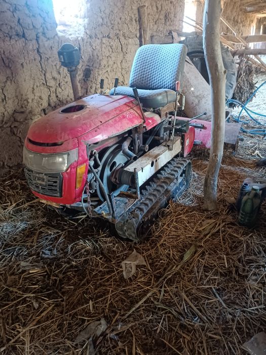 Мини госинични трактор 200 поршин 2300 долир