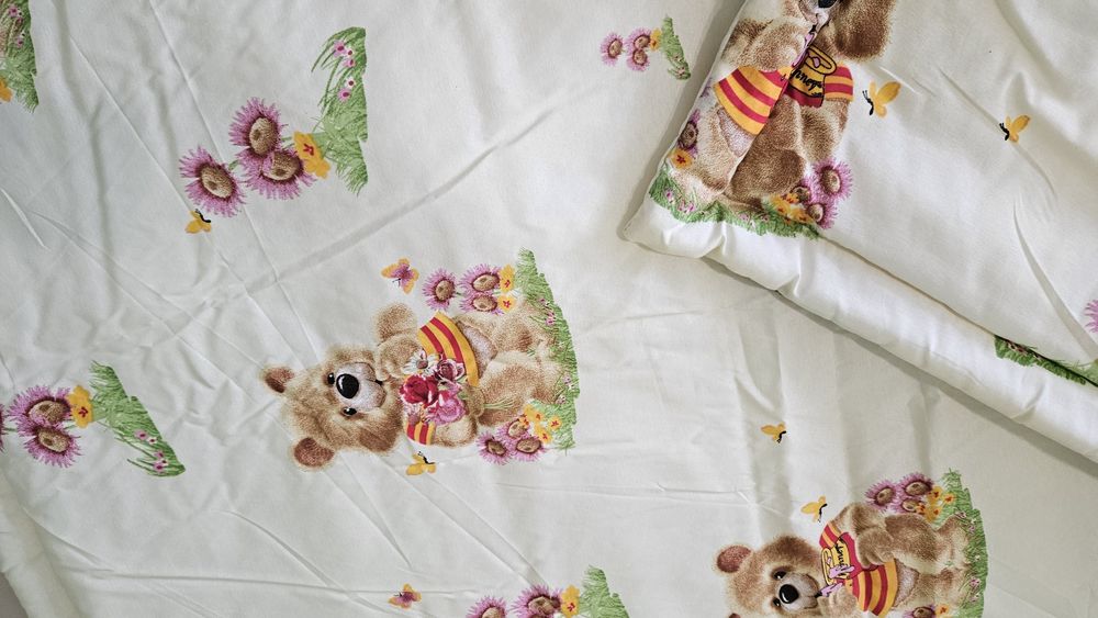 Детска олекотена завивка,нова!