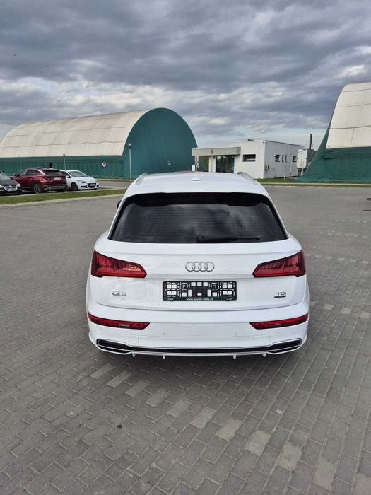 Audi Q5 2.0 TDI Quattro S-LINE