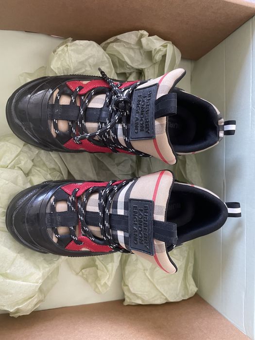 Adidasi Burberry originali 34