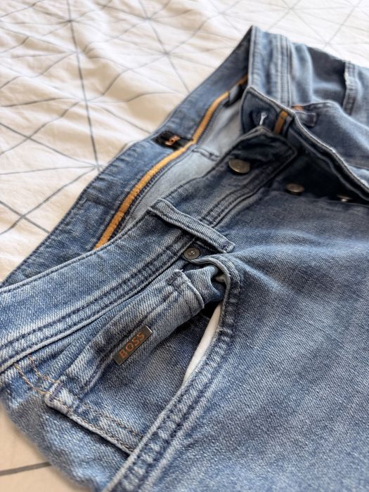 Hugo Boss Taber Tapered Fit дънки — размер 33/34