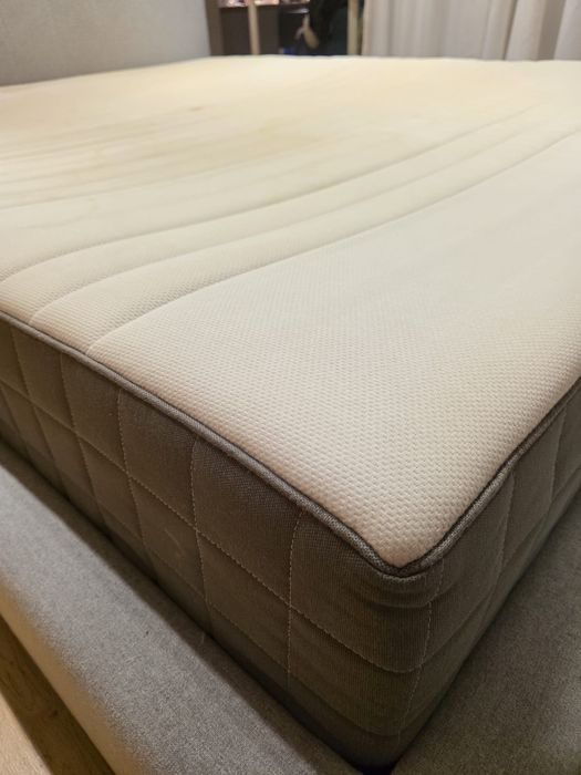 Saltea fermitate medie 160x200, 24 cm, arcuri pocket — stare bună