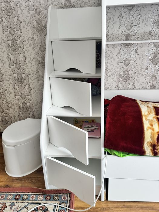 Детский двухяросный кроват