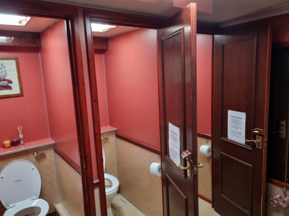 Toalete mobile de  lux tip container