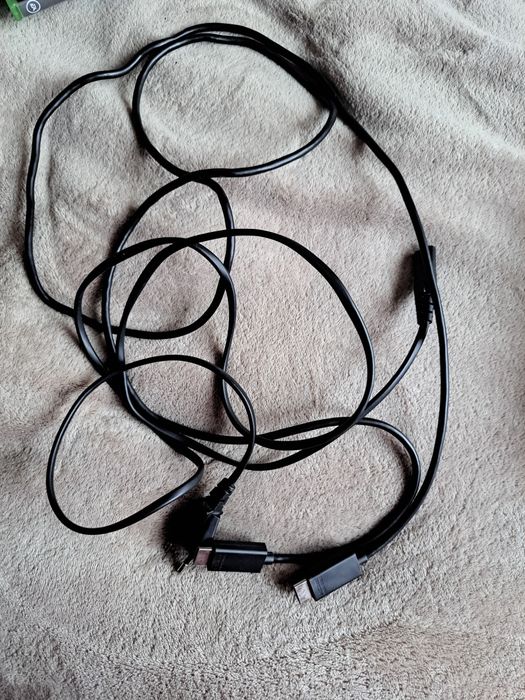 Vand Xbox One S  1 TB+volan myria