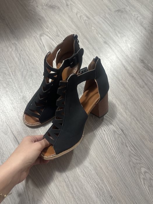 Sandale damă, mărimea 37