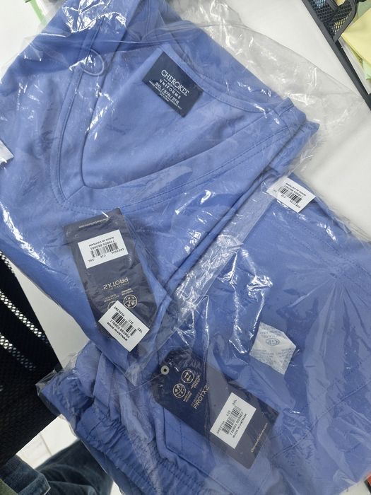 Медицинский костюм новый