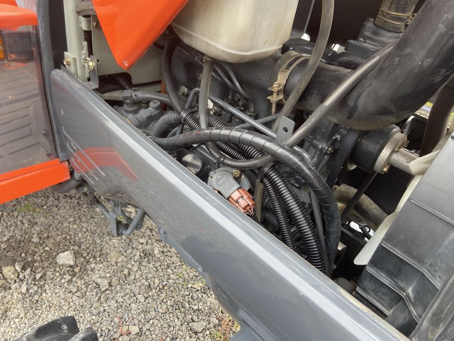 Tractor japonez Kubota KL21, 4x4, servo, 21 cp, + freza