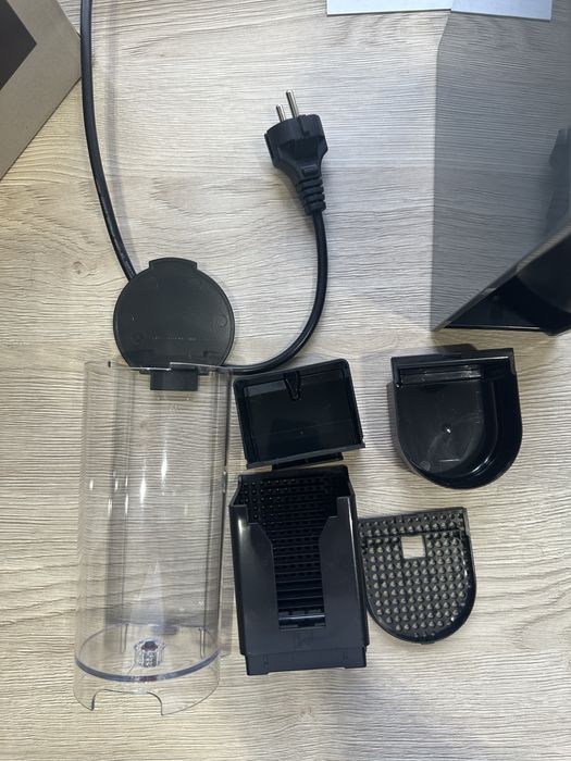 Кофемашина Nespresso Essenza Mini C30
