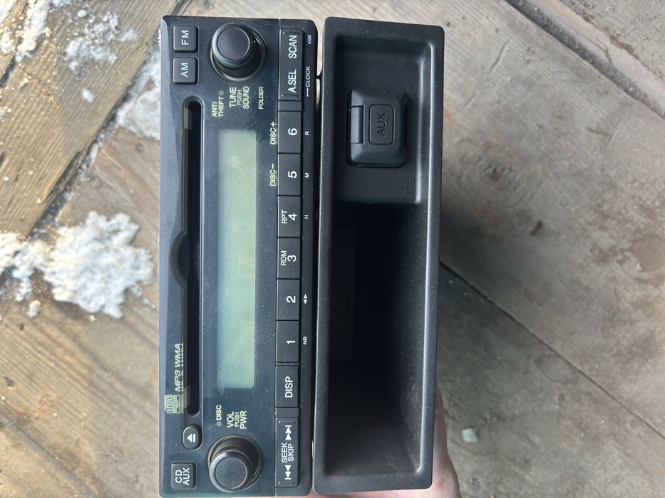 Продам магнитолу