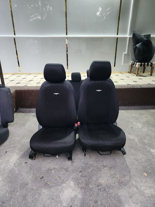 Сиденя от Lasetti Cobalt Комплект