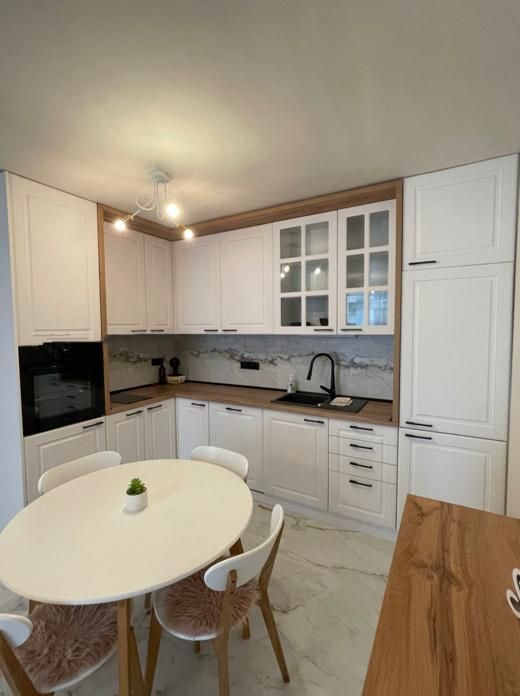 Дава се под наем Двустаен апартамент в София, Витоша - 62 кв.м за 897.6 € - Снимка #3