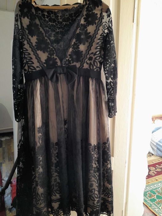 Женское вечерние платье