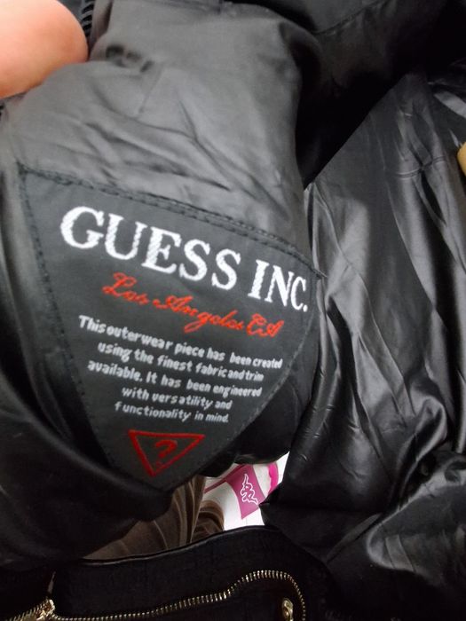 GUESS дамско зимно яке S размер
