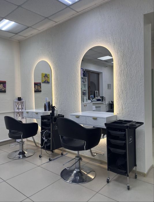 Сдам место парикмахера в аренду 55000