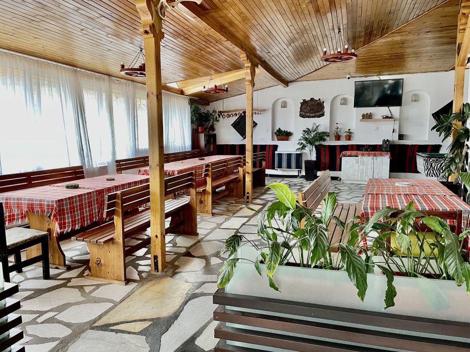 Дава се под наем Къща в Велинград - 300 кв.м за 357 € - Снимка #8