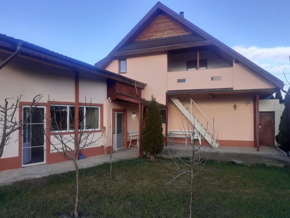 Casa  Savinesti, jud. Neamt