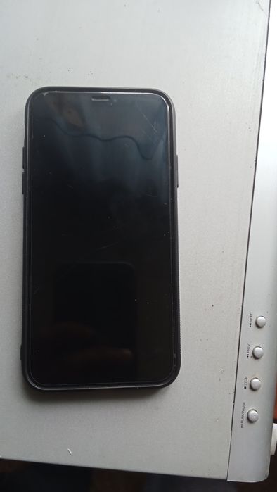 Продам айфон8 64гб памяти