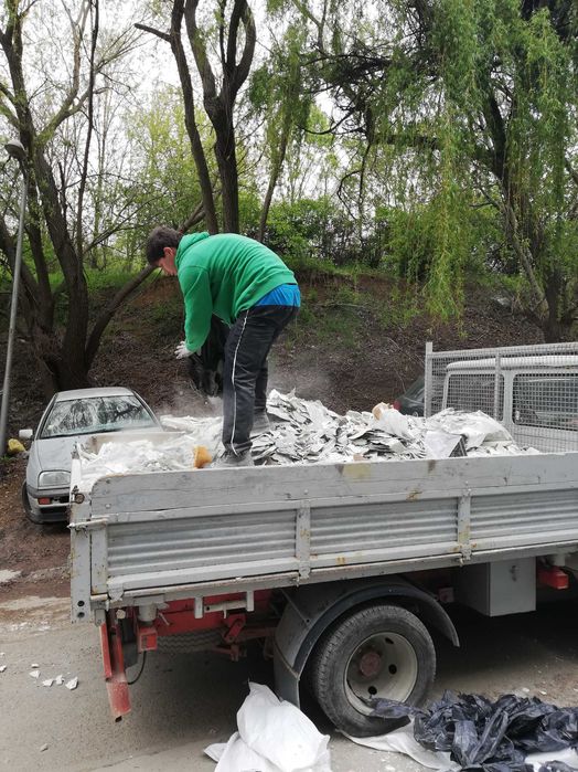 Изхвърляне стари мебели и електроуреди. Почистване мази.