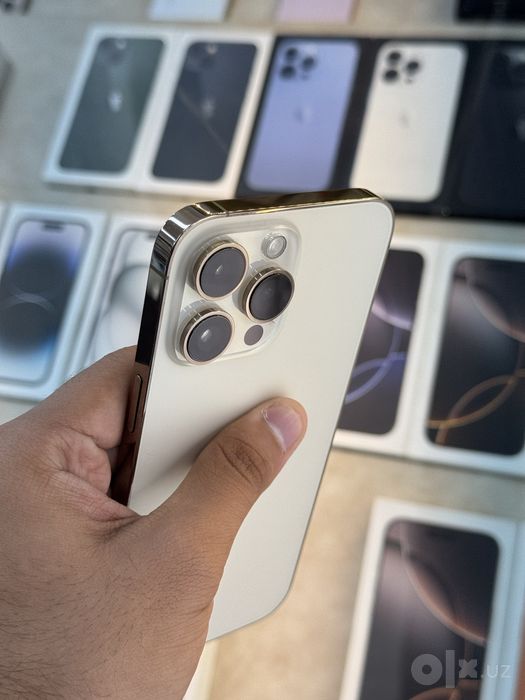 iPhone 14 Pro Max Gold