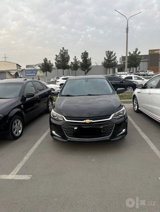 Onix premier продается