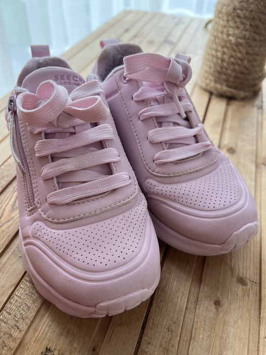 Skechers marimea 32