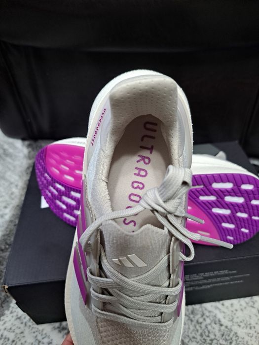 Adidasi ultraboost 5w