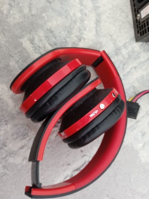 Продам наушник блитуз