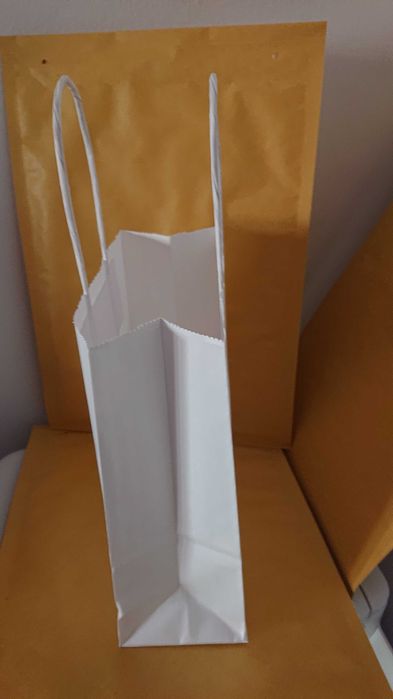 Pungi-sacose hartie maner rasucit 18x8x22/32x12x41 cm.