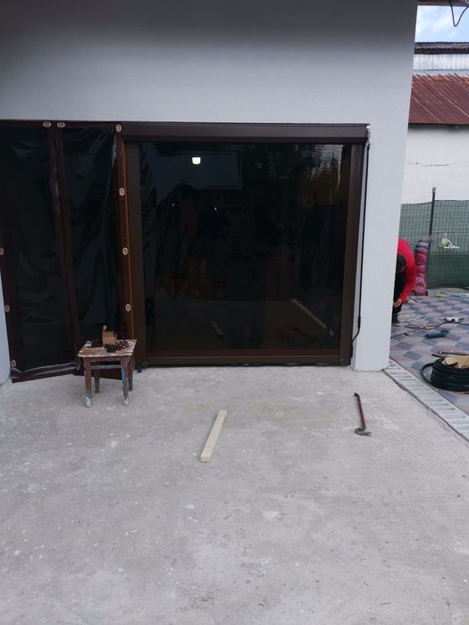 Terase cu folie polycristal