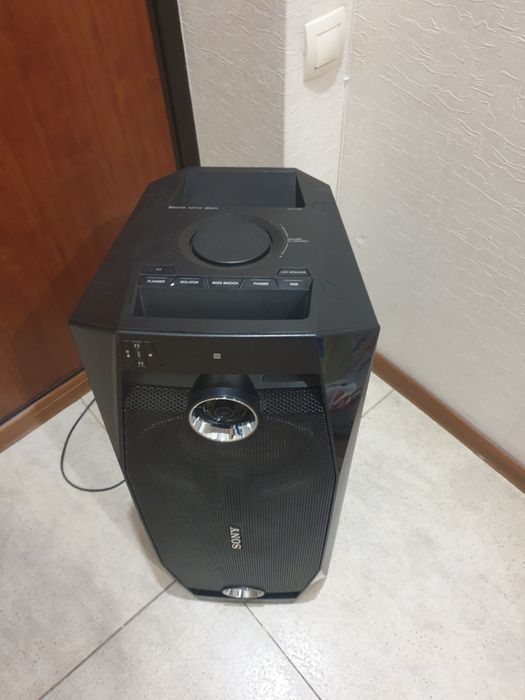 Продам колонку Sony GTK-X1BT