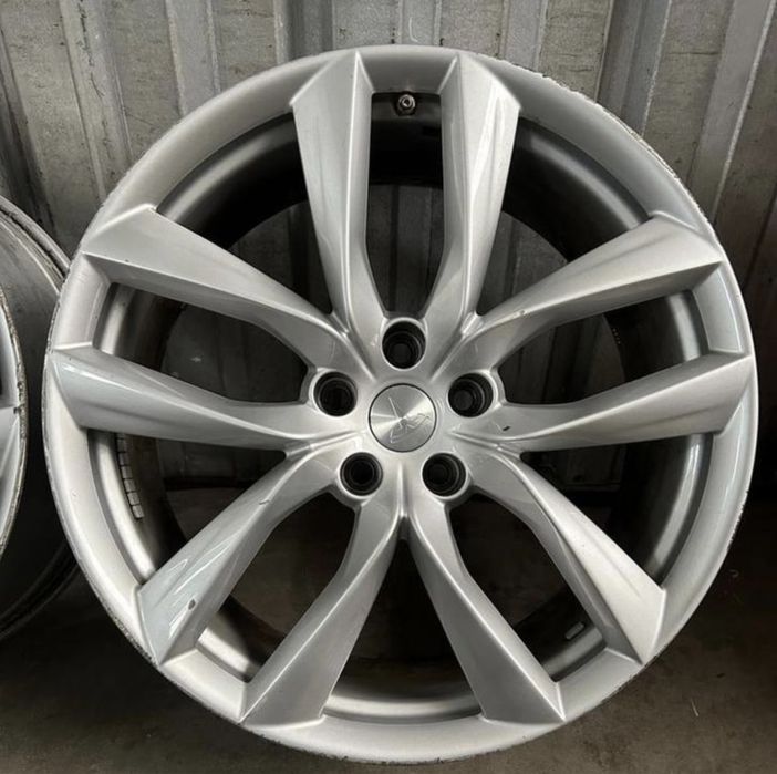 Tesla джанти 21 цола оригинални със сензори