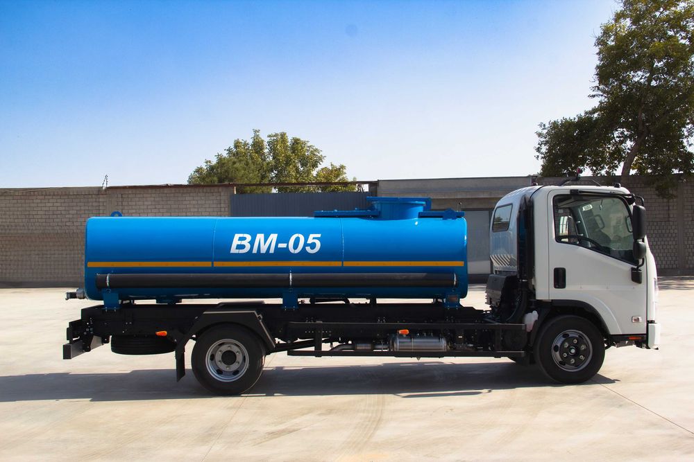 Водовоз для питьевой воды ВМ-5м3 на базе ISUZU NQR90L-K с насосом