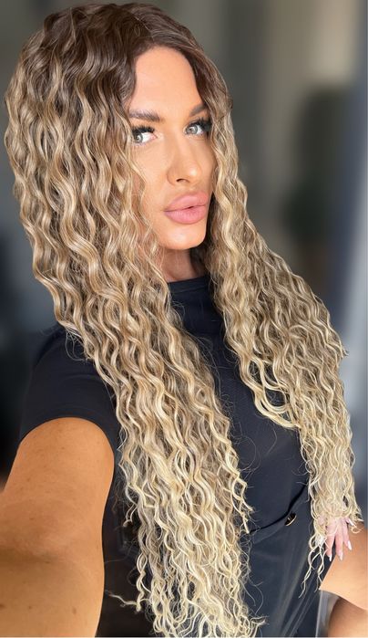 Peruca  lunga afro blond inchis - saten suvite cu plasa front lace