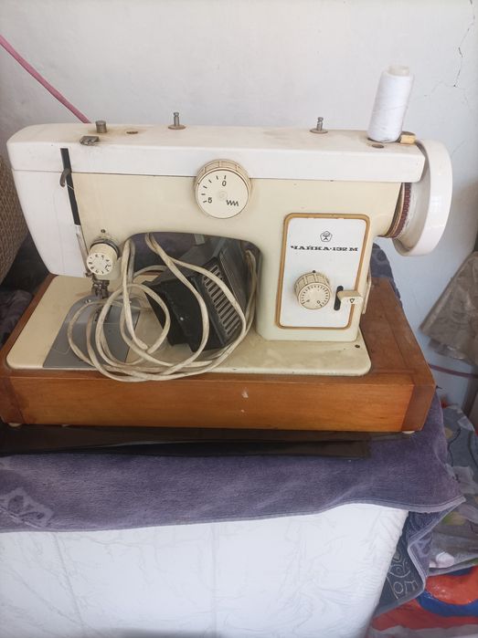 Продается видео и ауди техника,велосипед и швейная машинка