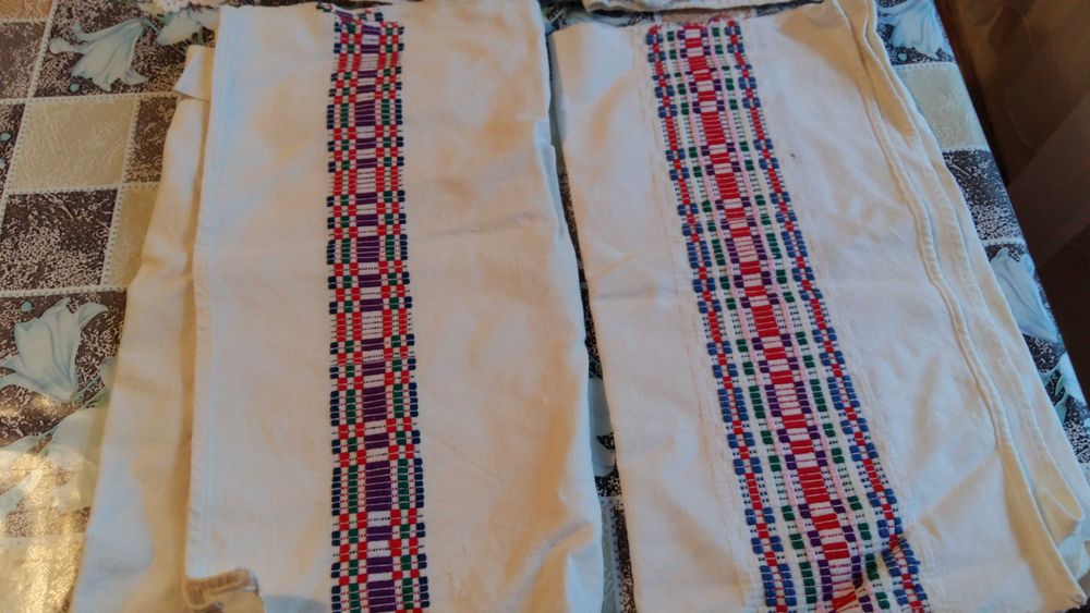 Prosoape si cearceaf tesute si lucrate manual sunt deosebite