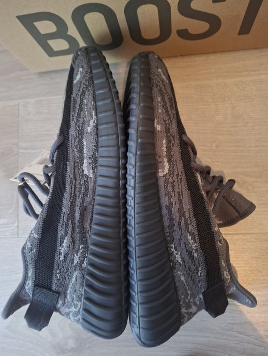 Yeezy 350 mărimea 44