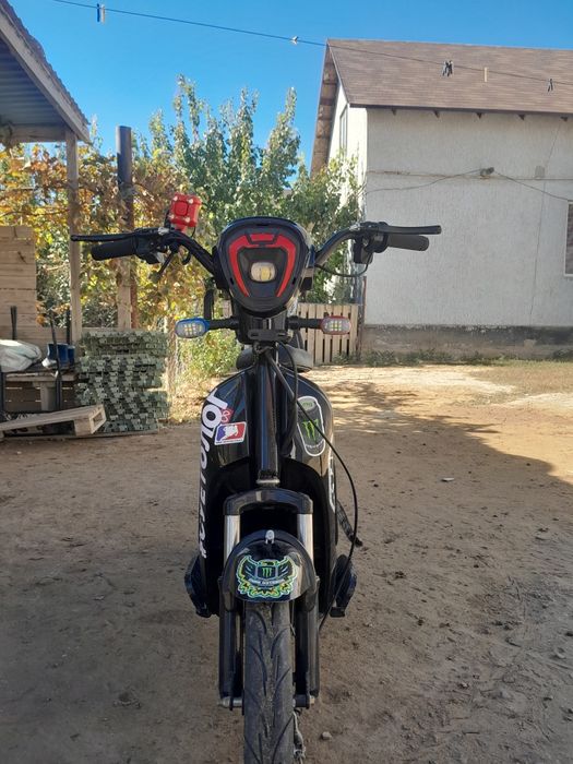 Продам скутер 70к
