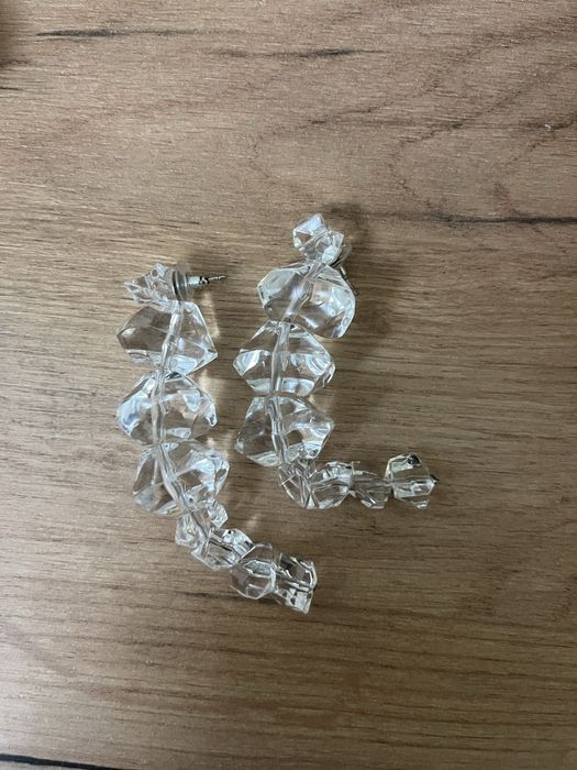 Длинные акриловые серьги