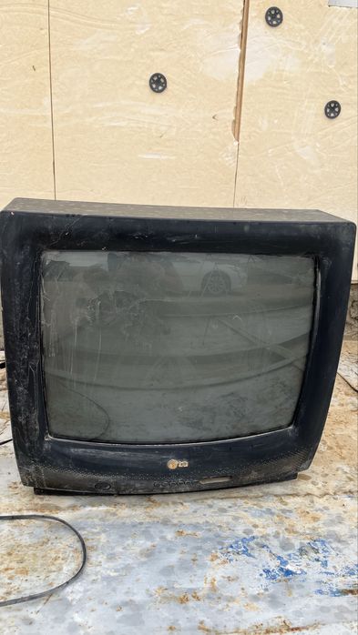 Телевизор работает