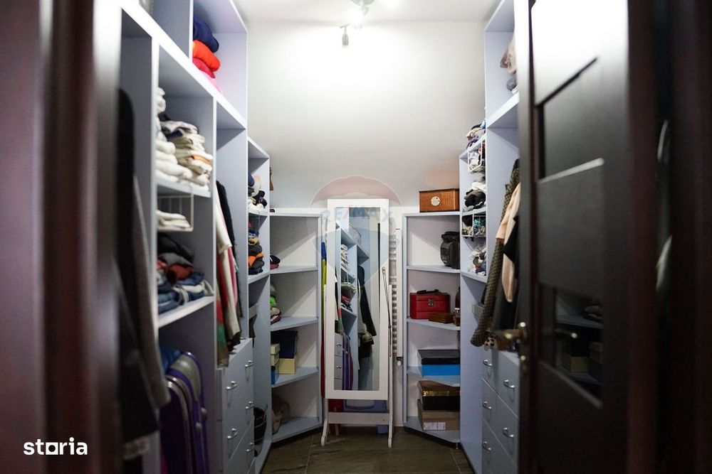 Casă individuală de vânzare în zona Borhanci