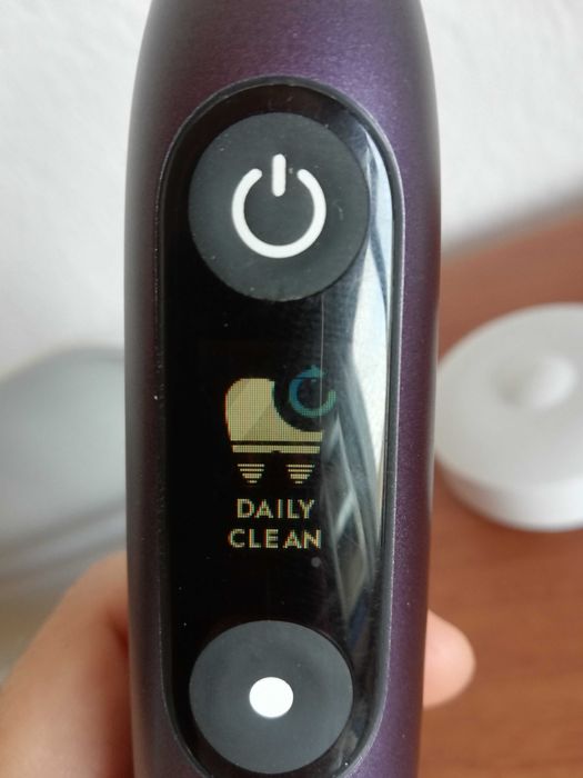 Oral B iO 8 лилава