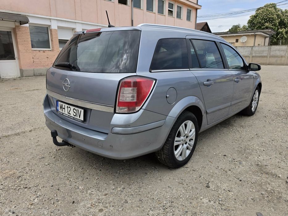Vând Opel Astra H