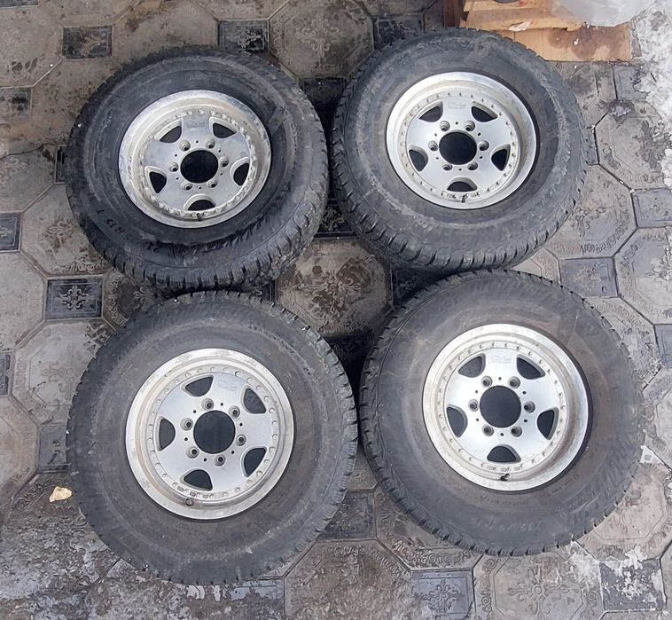 Продам колеса с дисками r15