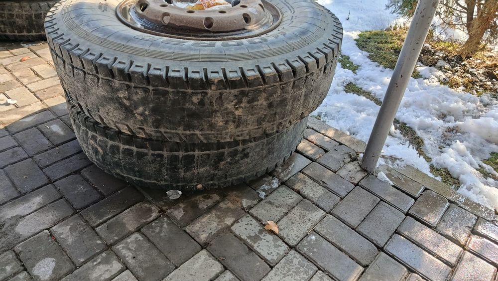 Шины камаза грузовые б/у