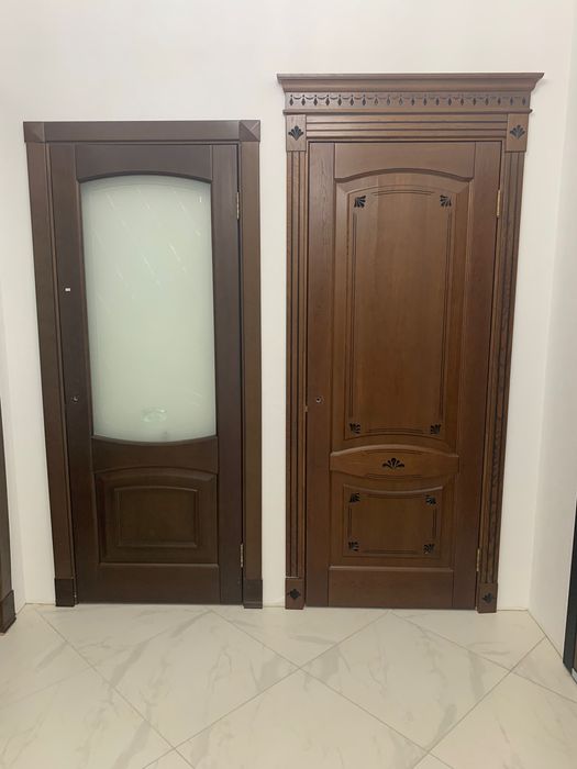 Двери межкомнатные из дуба.