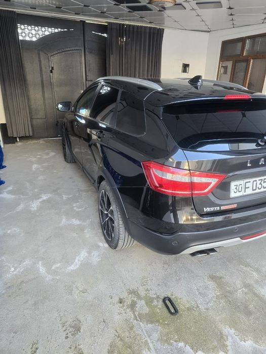 Лада Веста СВ Кросс