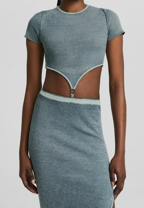 Рокля от рипс Bershka
